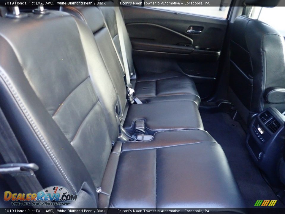 2019 Honda Pilot EX-L AWD White Diamond Pearl / Black Photo #17