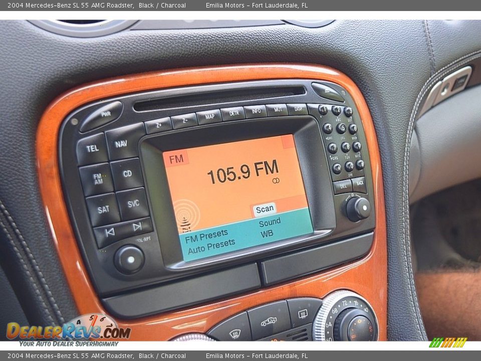 Controls of 2004 Mercedes-Benz SL 55 AMG Roadster Photo #70