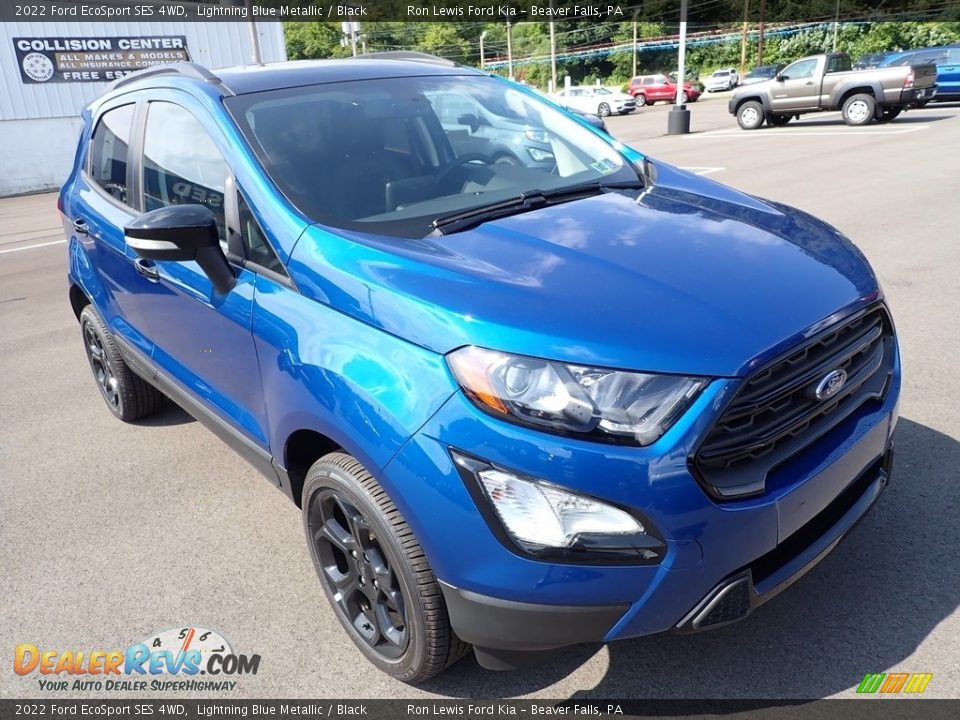 Front 3/4 View of 2022 Ford EcoSport SES 4WD Photo #2