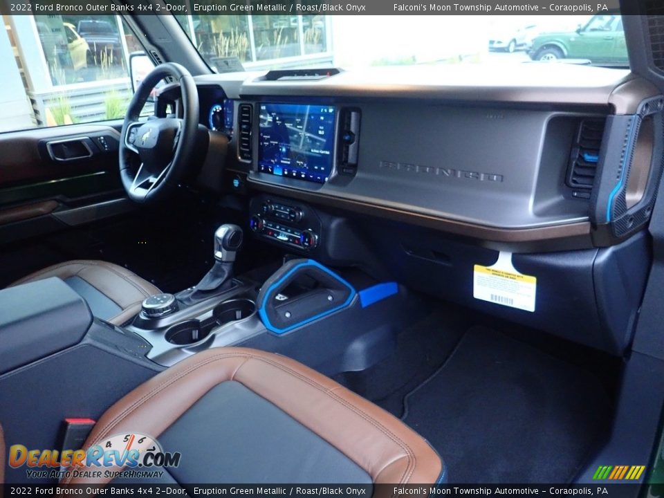 Dashboard of 2022 Ford Bronco Outer Banks 4x4 2-Door Photo #12
