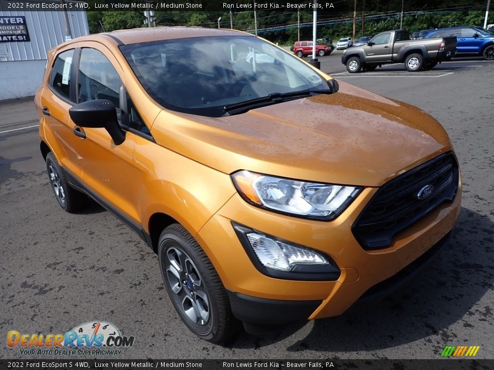 Front 3/4 View of 2022 Ford EcoSport S 4WD Photo #2