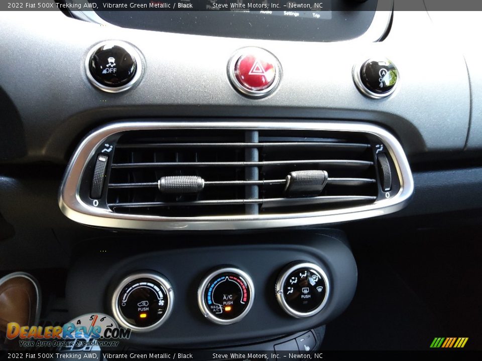 Controls of 2022 Fiat 500X Trekking AWD Photo #23