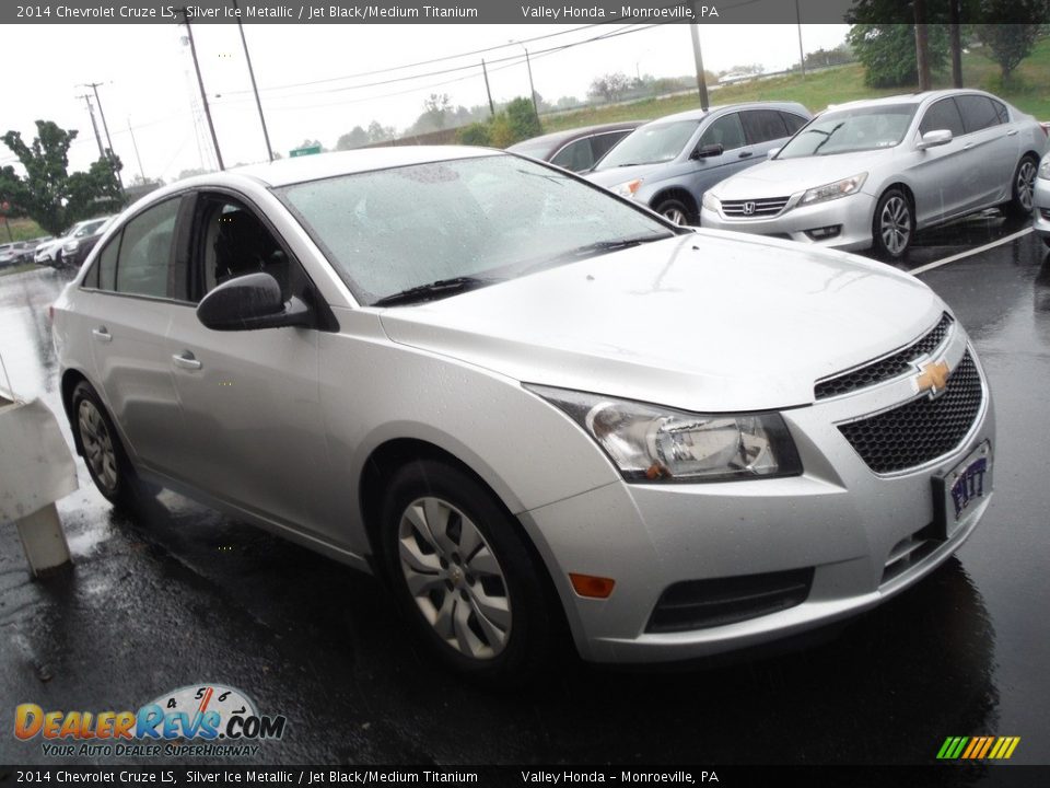 2014 Chevrolet Cruze LS Silver Ice Metallic / Jet Black/Medium Titanium Photo #4