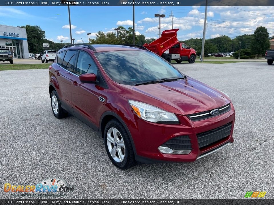 2016 Ford Escape SE 4WD Ruby Red Metallic / Charcoal Black Photo #3
