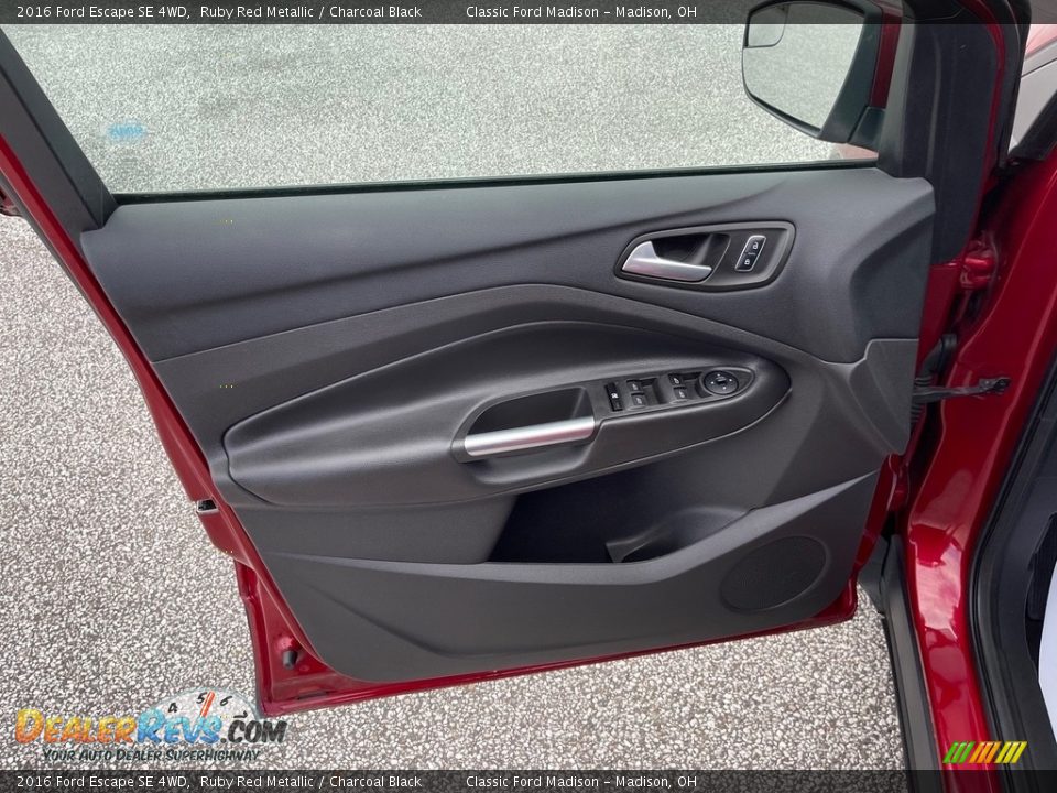 2016 Ford Escape SE 4WD Ruby Red Metallic / Charcoal Black Photo #12