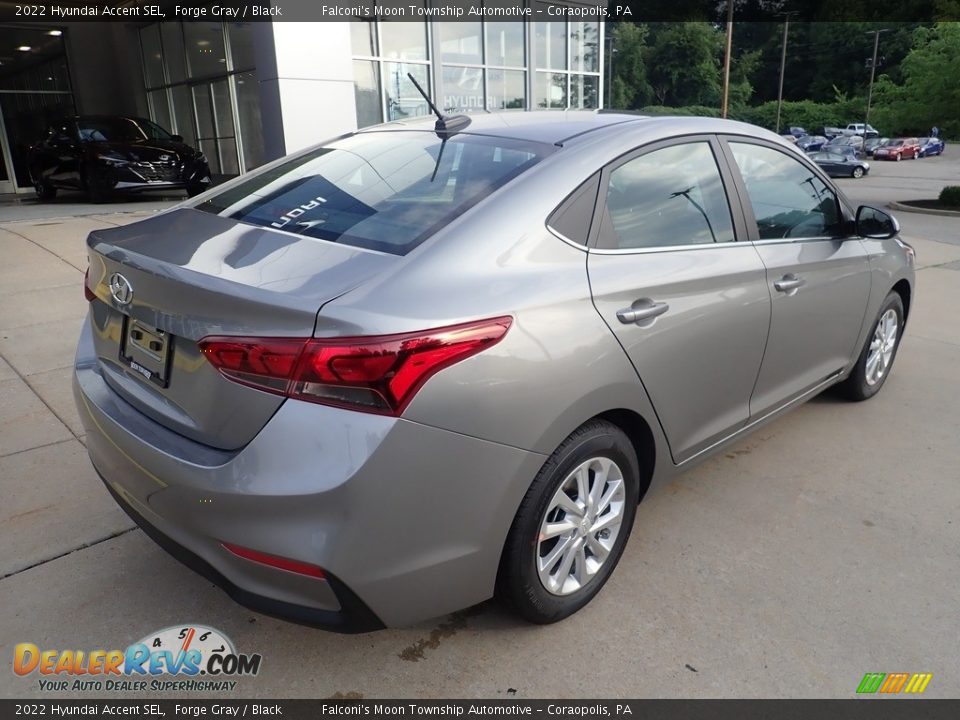 2022 Hyundai Accent SEL Forge Gray / Black Photo #2