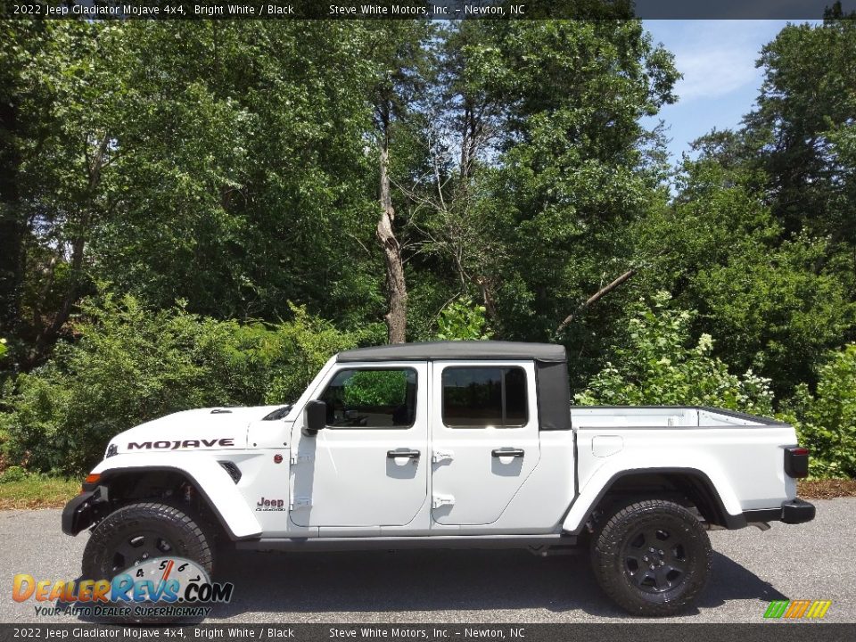 2022 Jeep Gladiator Mojave 4x4 Bright White / Black Photo #1