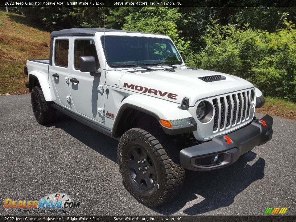 2022 Jeep Gladiator Mojave 4x4 Bright White / Black Photo #4