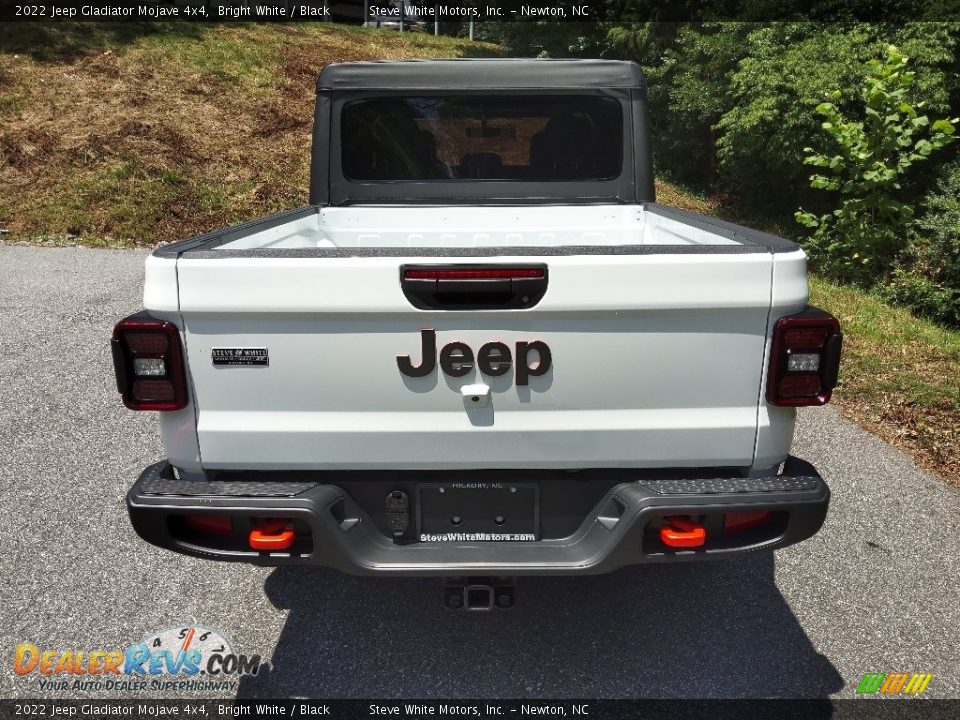 2022 Jeep Gladiator Mojave 4x4 Bright White / Black Photo #7