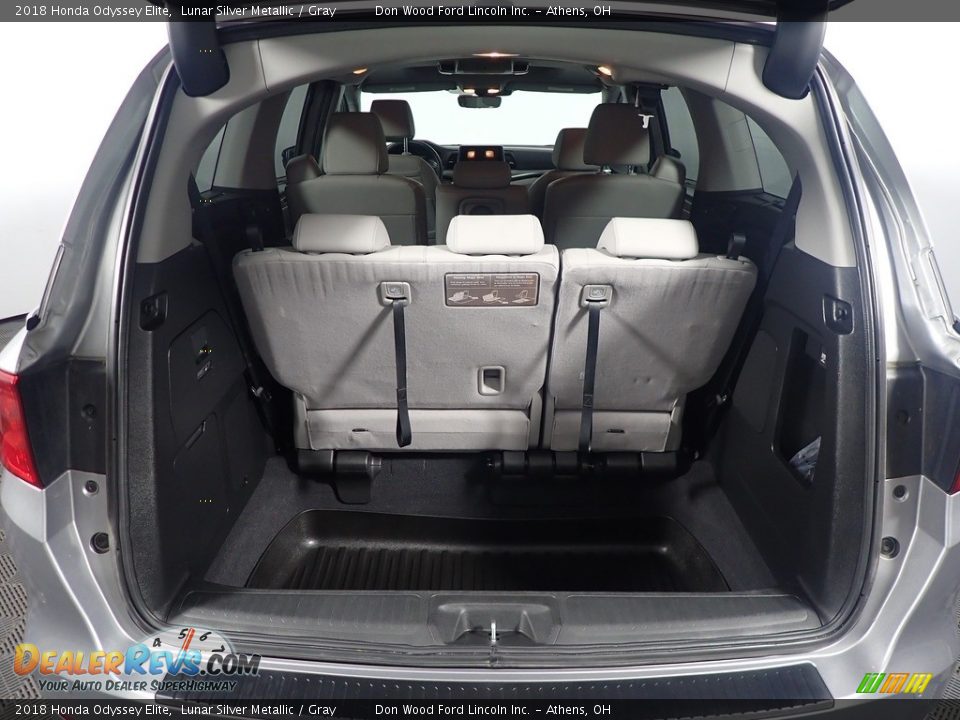 2018 Honda Odyssey Elite Lunar Silver Metallic / Gray Photo #19