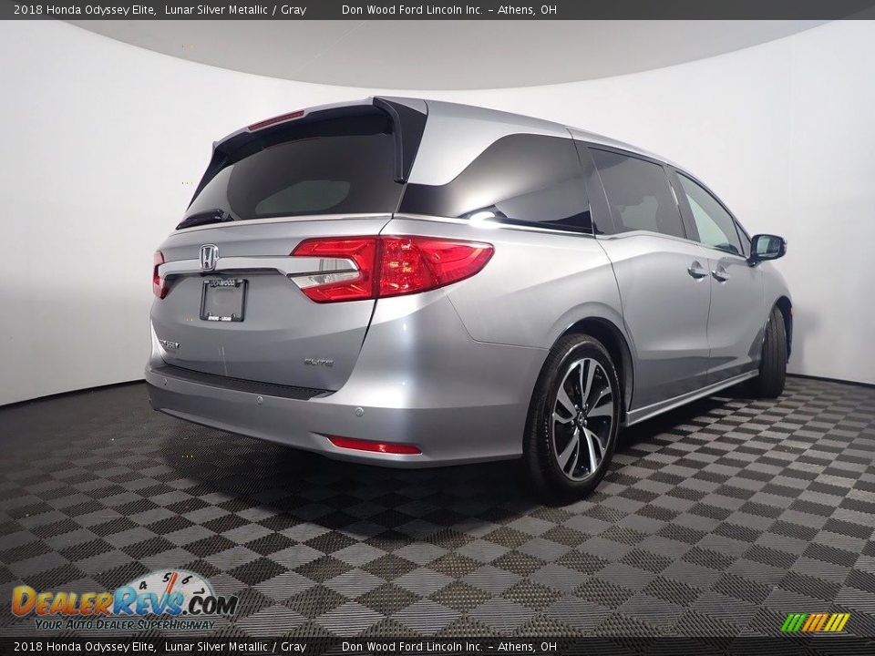 2018 Honda Odyssey Elite Lunar Silver Metallic / Gray Photo #20