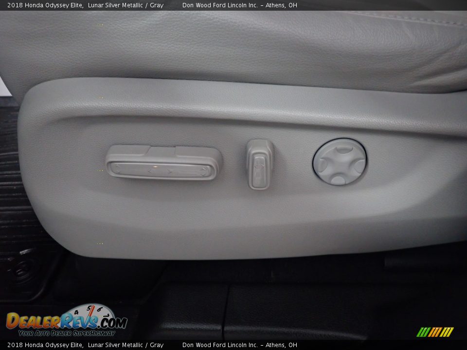 2018 Honda Odyssey Elite Lunar Silver Metallic / Gray Photo #27