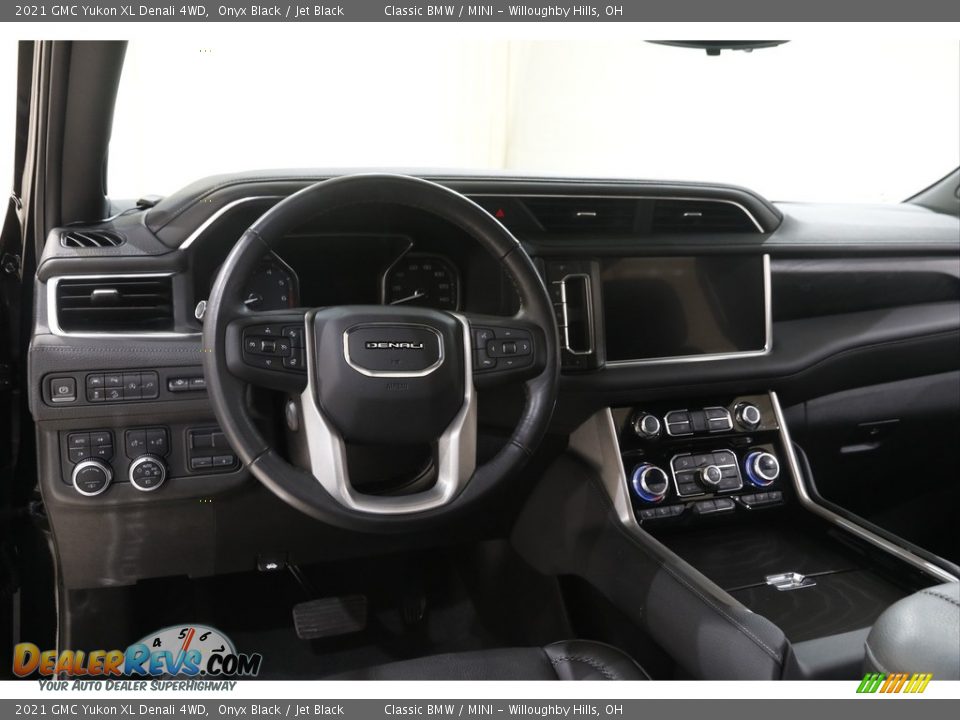 Dashboard of 2021 GMC Yukon XL Denali 4WD Photo #8