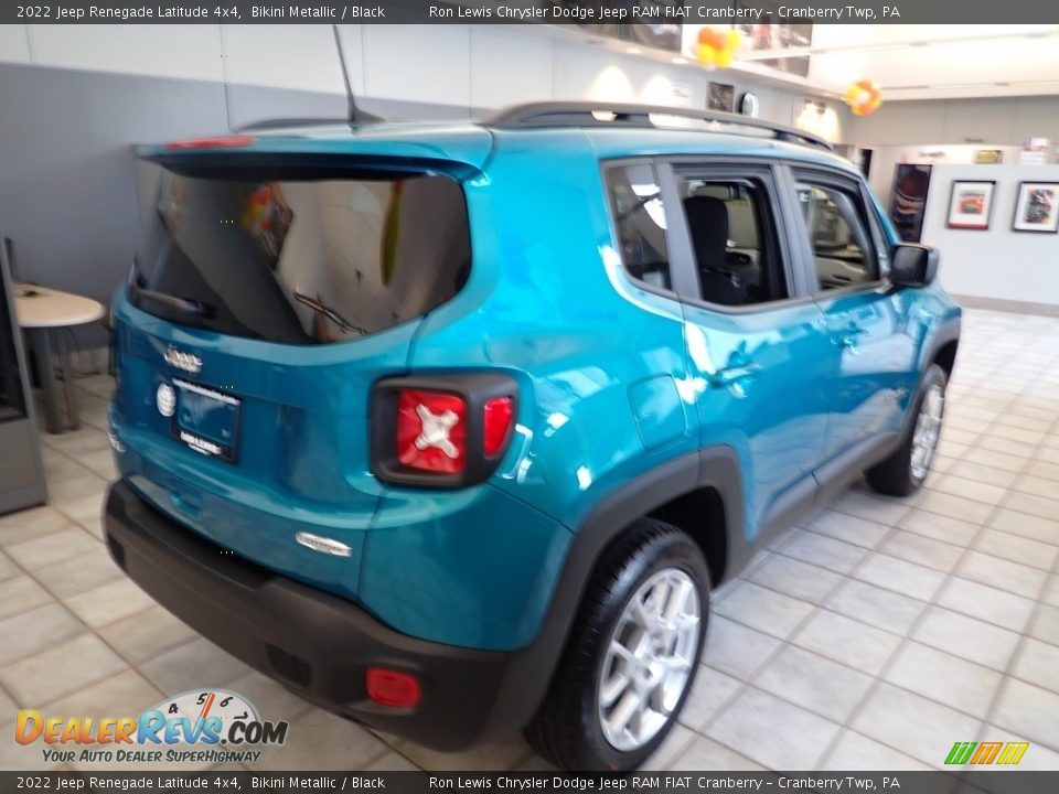 2022 Jeep Renegade Latitude 4x4 Bikini Metallic / Black Photo #4