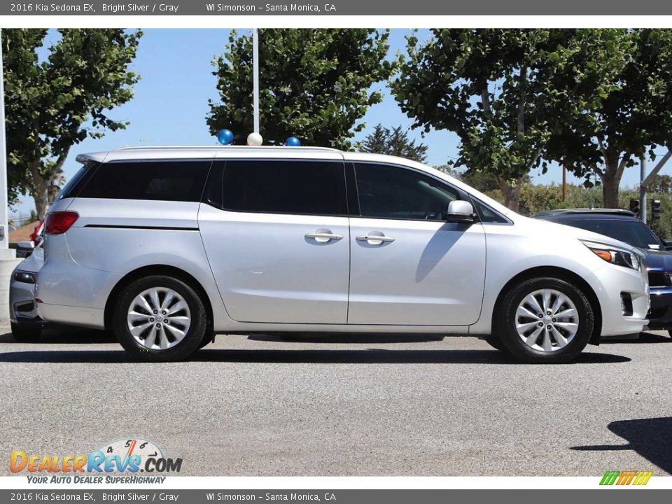 Bright Silver 2016 Kia Sedona EX Photo #5