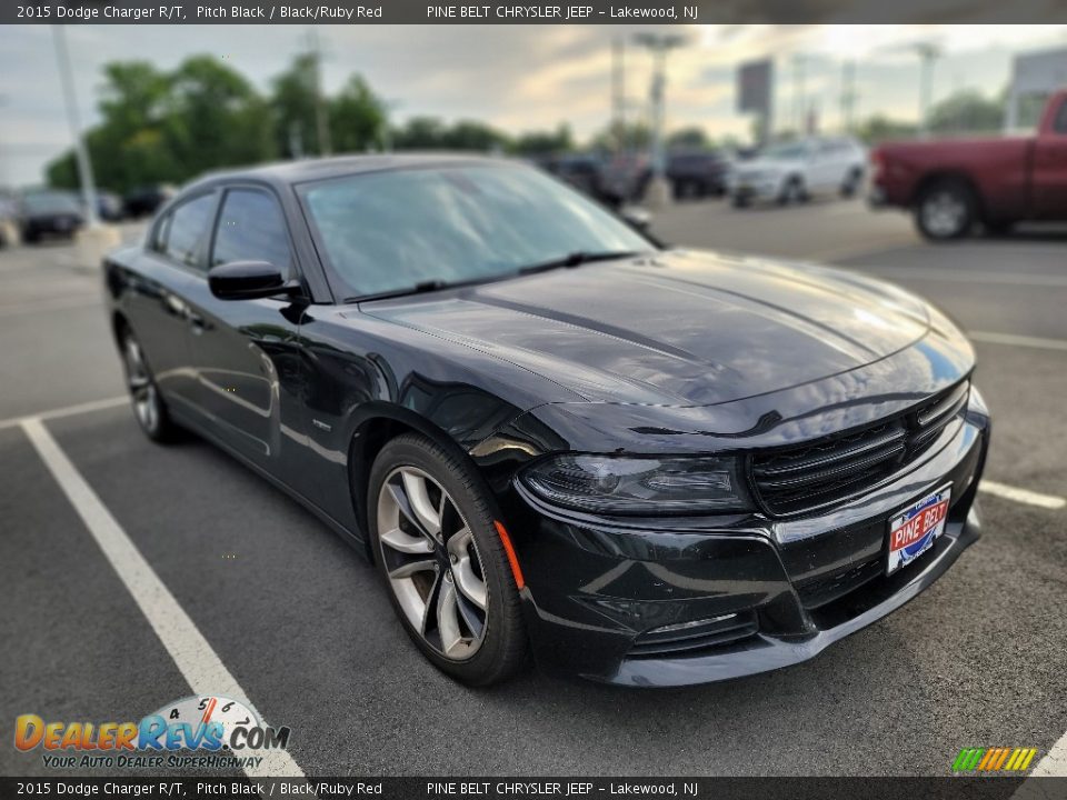 2015 Dodge Charger R/T Pitch Black / Black/Ruby Red Photo #2