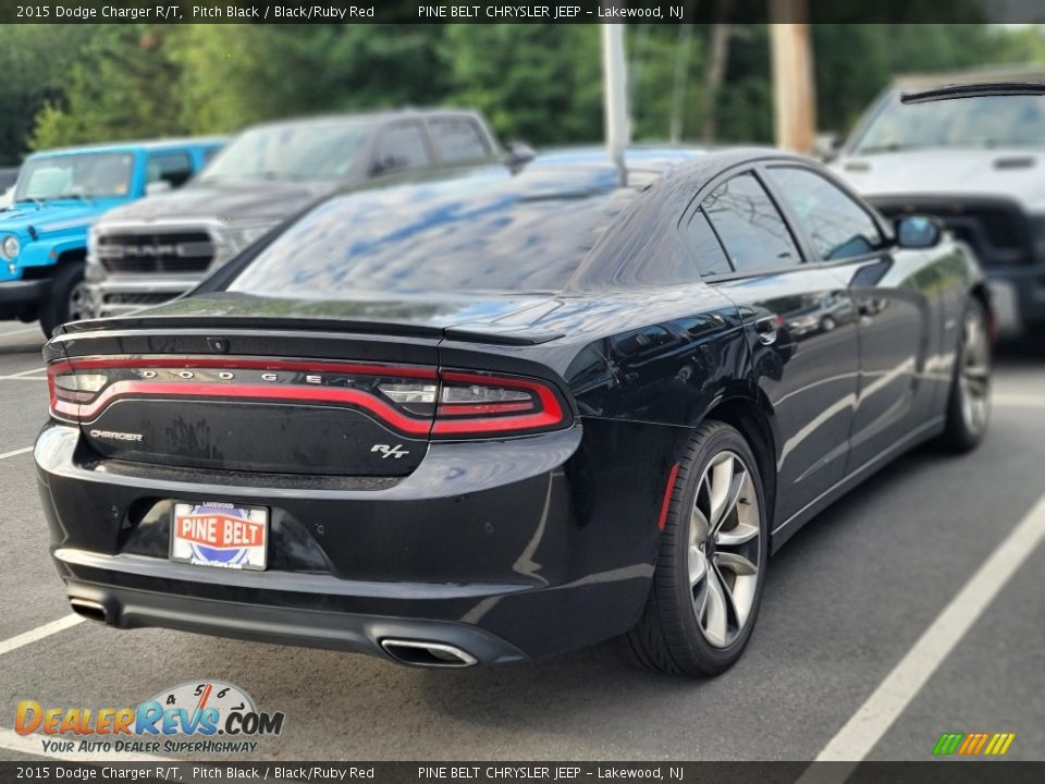 2015 Dodge Charger R/T Pitch Black / Black/Ruby Red Photo #4