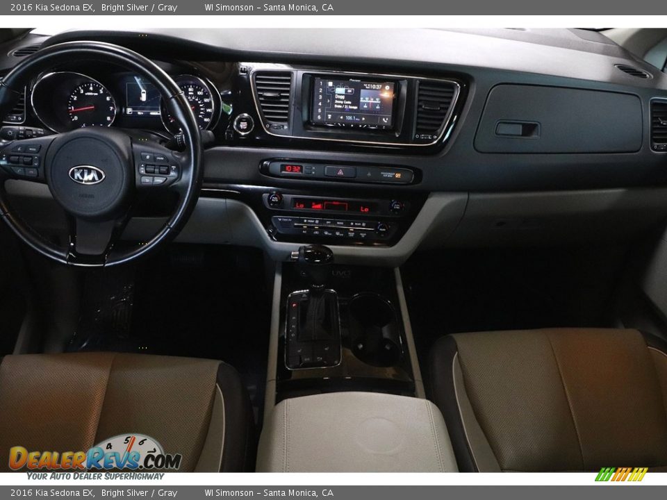 2016 Kia Sedona EX Bright Silver / Gray Photo #20