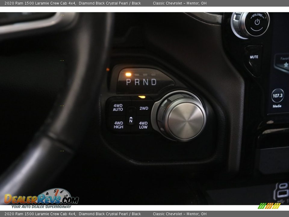 2020 Ram 1500 Laramie Crew Cab 4x4 Diamond Black Crystal Pearl / Black Photo #15