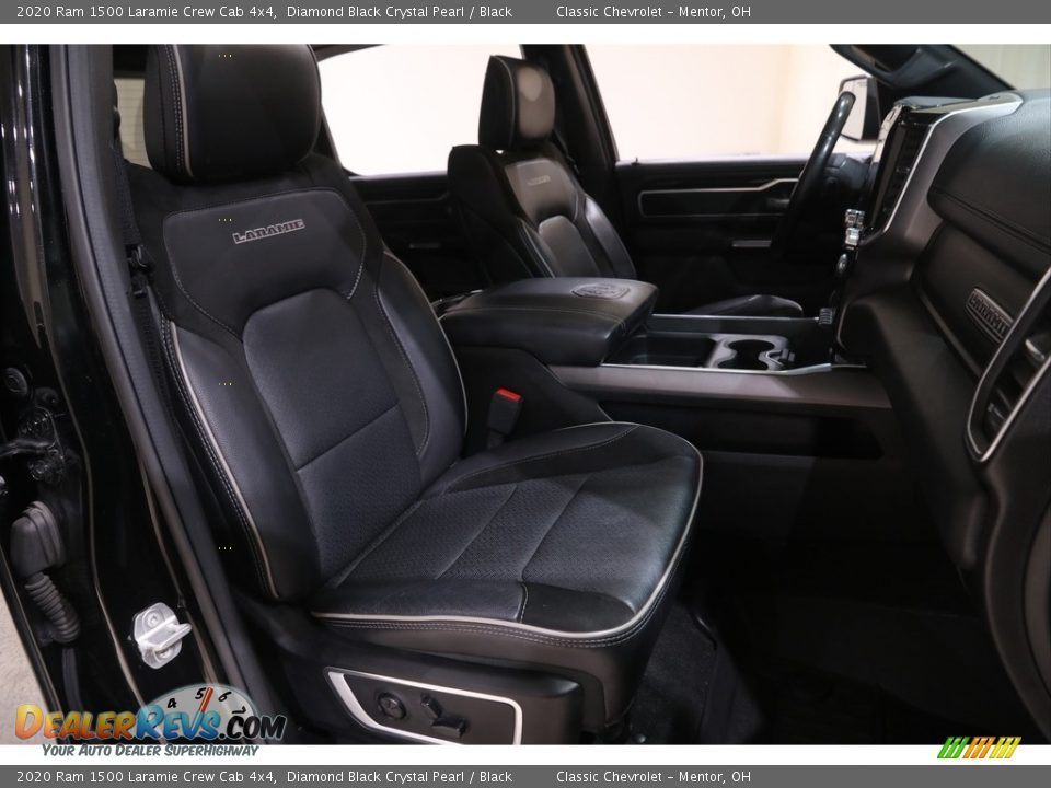2020 Ram 1500 Laramie Crew Cab 4x4 Diamond Black Crystal Pearl / Black Photo #18