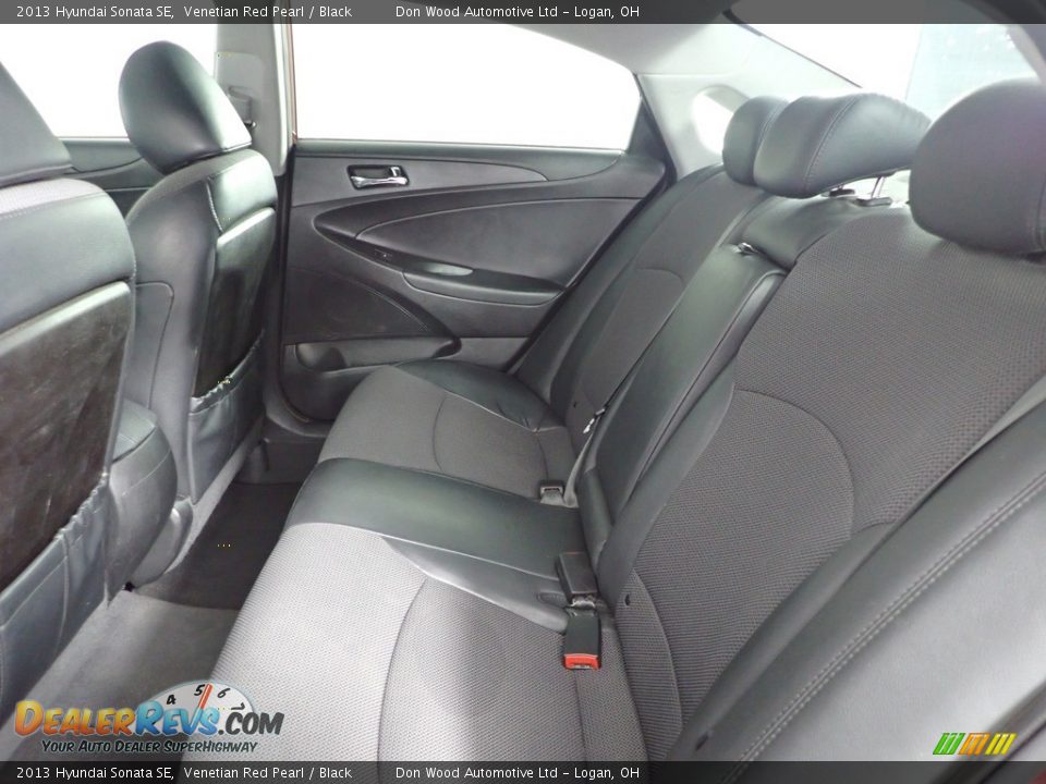 2013 Hyundai Sonata SE Venetian Red Pearl / Black Photo #26