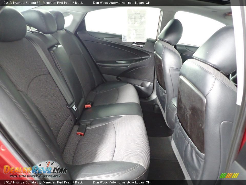 2013 Hyundai Sonata SE Venetian Red Pearl / Black Photo #31