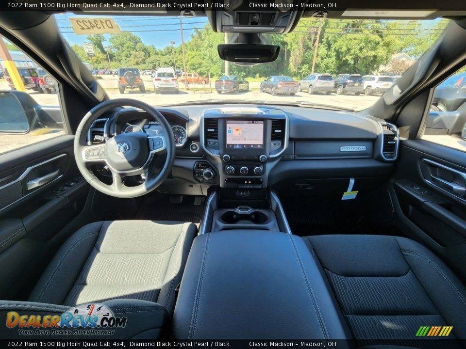 2022 Ram 1500 Big Horn Quad Cab 4x4 Diamond Black Crystal Pearl / Black Photo #4