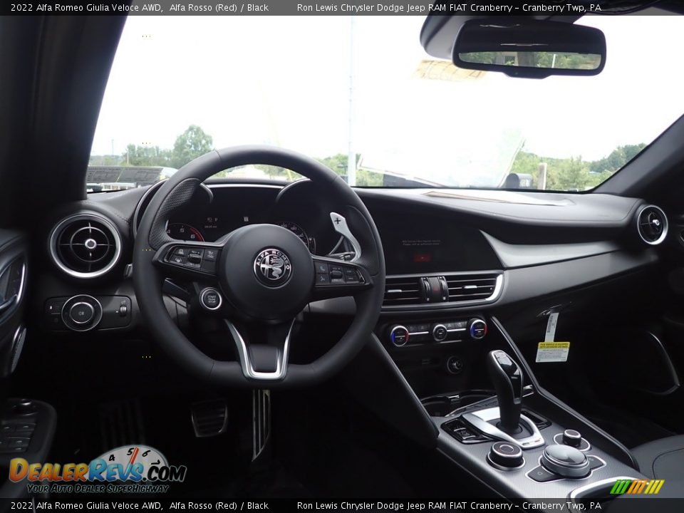 Dashboard of 2022 Alfa Romeo Giulia Veloce AWD Photo #13