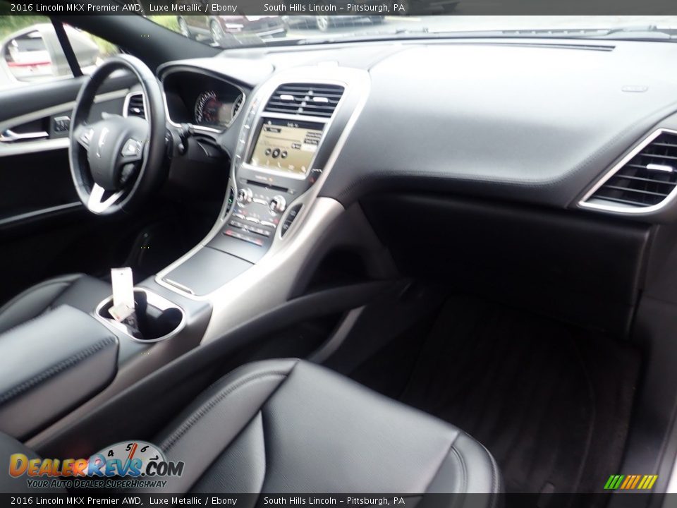 Dashboard of 2016 Lincoln MKX Premier AWD Photo #12