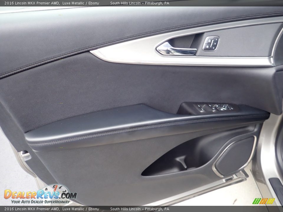 Door Panel of 2016 Lincoln MKX Premier AWD Photo #20