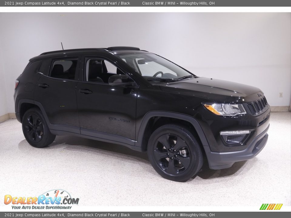 2021 Jeep Compass Latitude 4x4 Diamond Black Crystal Pearl / Black Photo #1