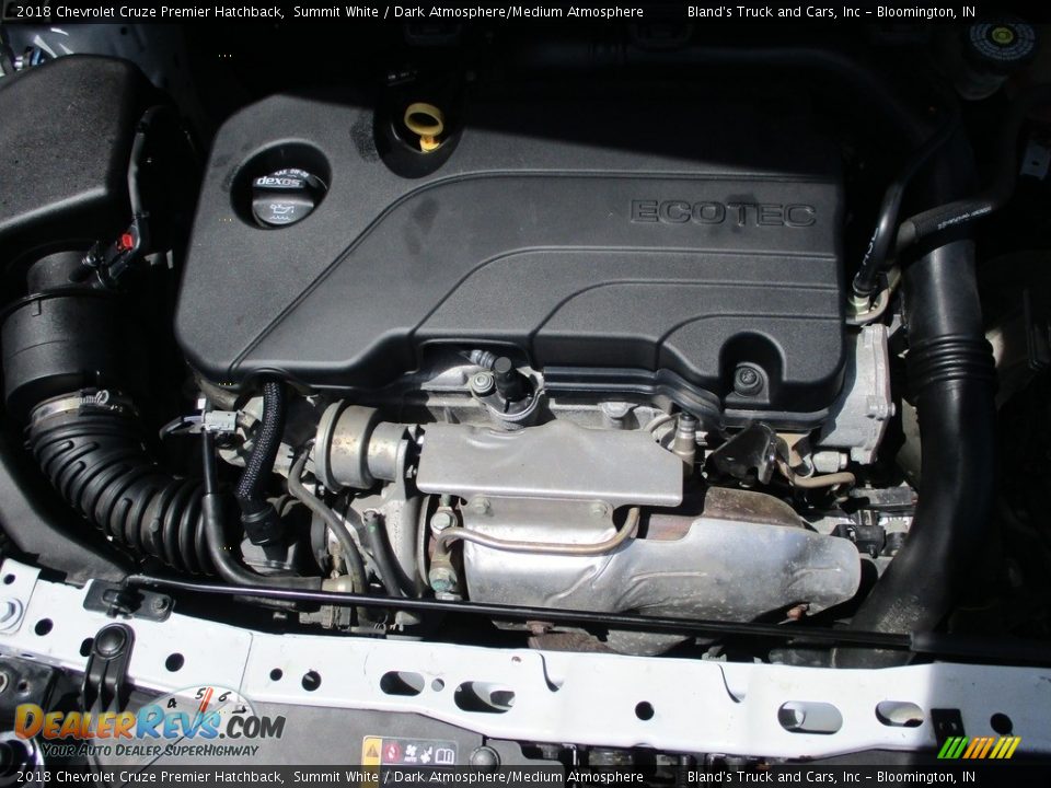 2018 Chevrolet Cruze Premier Hatchback 1.4 Liter Turbocharged DOHC 16-Valve CVVT 4 Cylinder Engine Photo #31