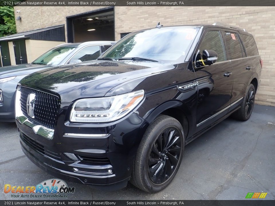 Front 3/4 View of 2021 Lincoln Navigator Reserve 4x4 Photo #1