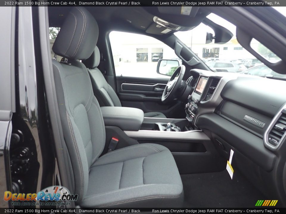 2022 Ram 1500 Big Horn Crew Cab 4x4 Diamond Black Crystal Pearl / Black Photo #10