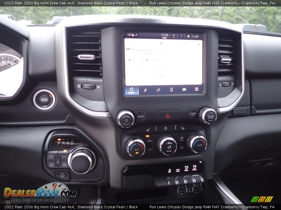 2022 Ram 1500 Big Horn Crew Cab 4x4 Diamond Black Crystal Pearl / Black Photo #17