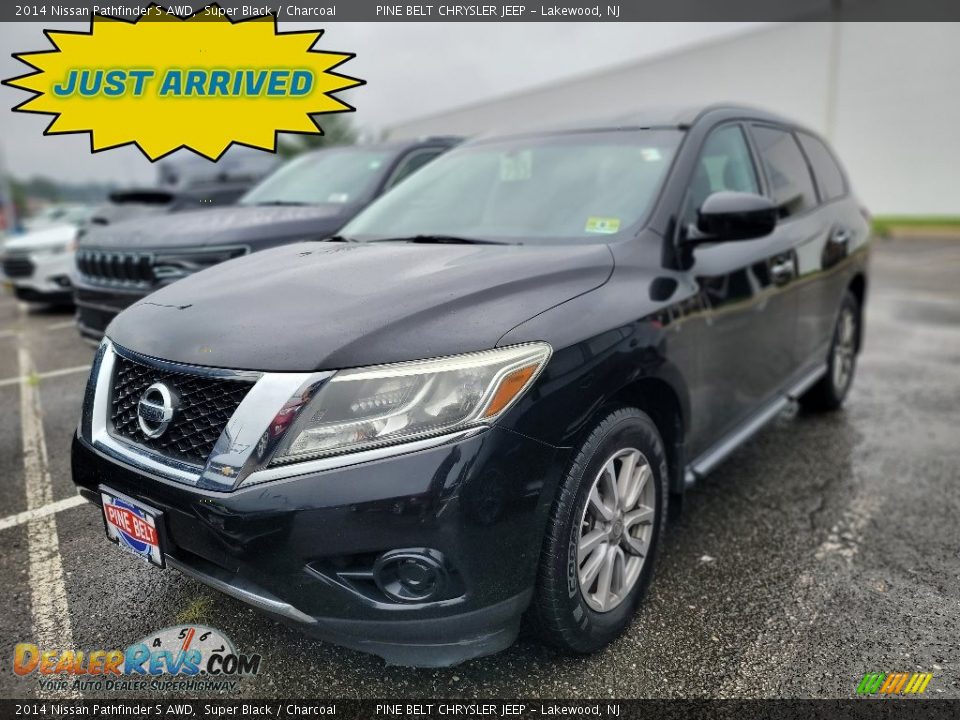 2014 Nissan Pathfinder S AWD Super Black / Charcoal Photo #1