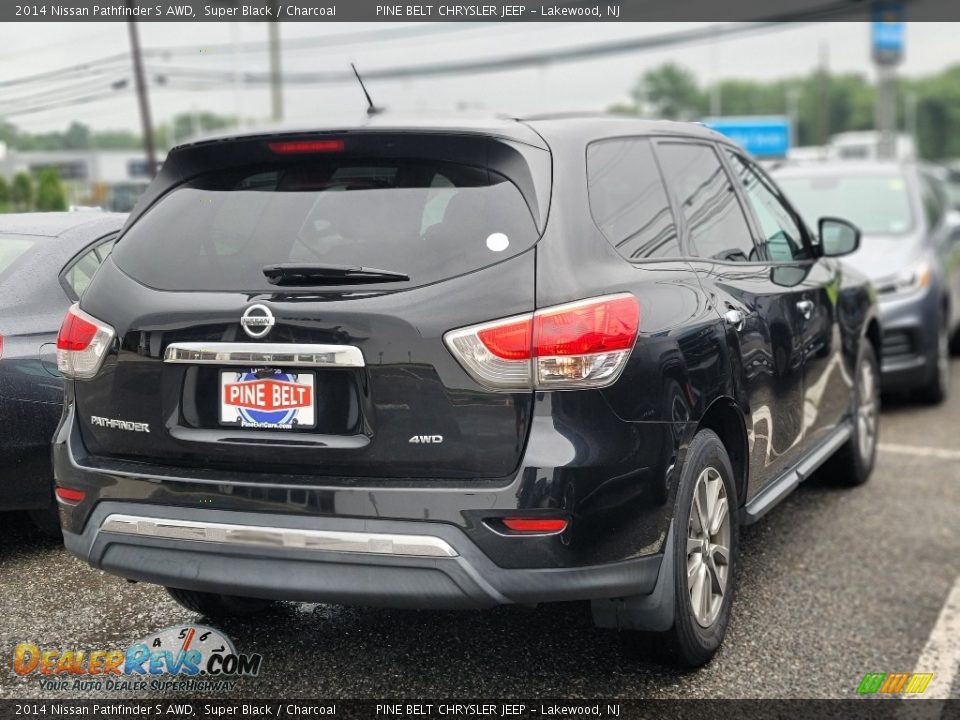 2014 Nissan Pathfinder S AWD Super Black / Charcoal Photo #3