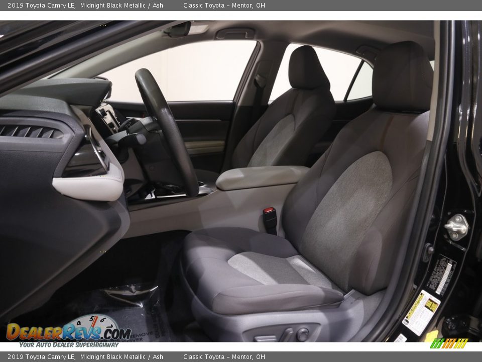 2019 Toyota Camry LE Midnight Black Metallic / Ash Photo #5