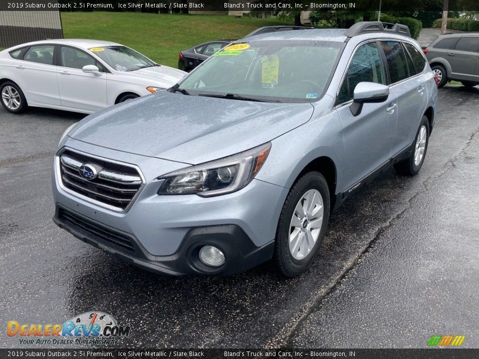 2019 Subaru Outback 2.5i Premium Ice Silver Metallic / Slate Black Photo #2