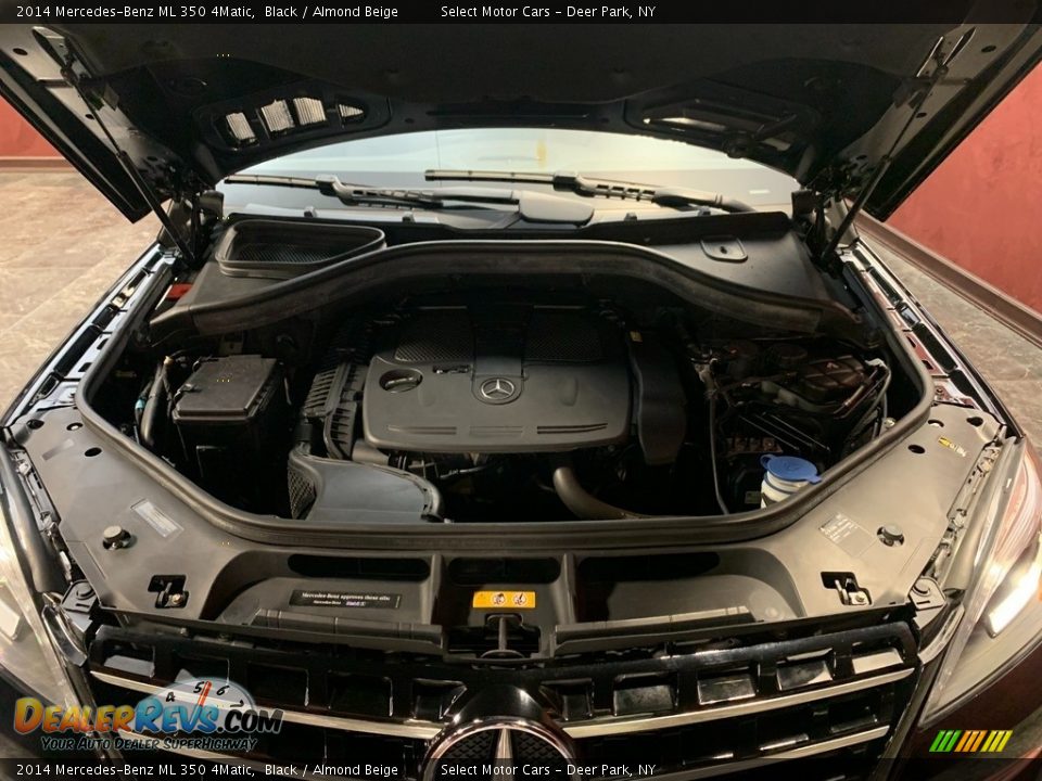 2014 Mercedes-Benz ML 350 4Matic Black / Almond Beige Photo #18