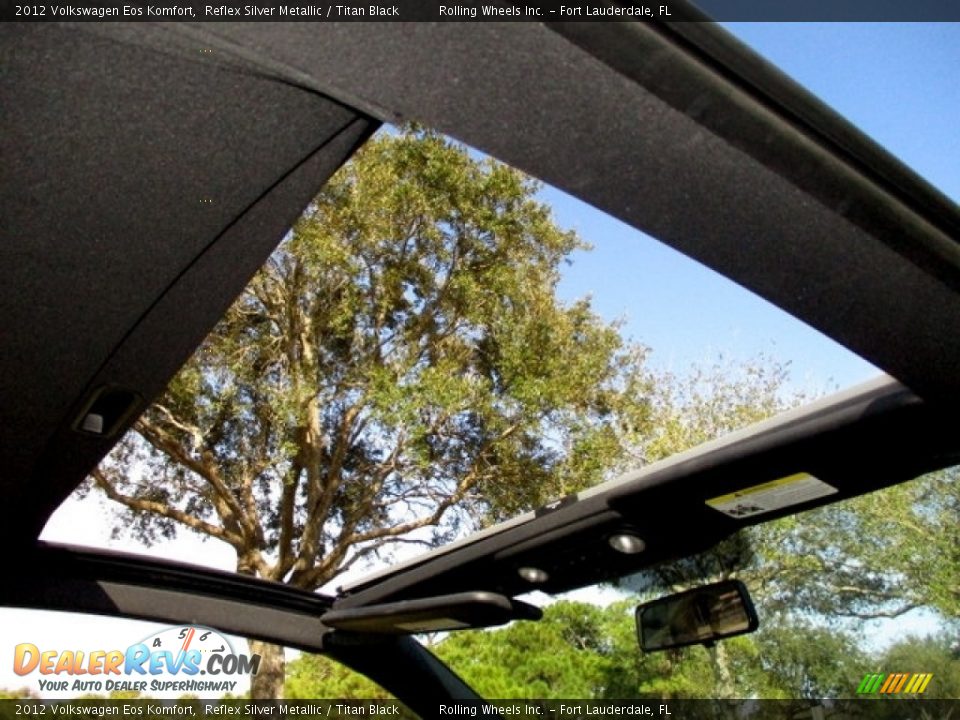 2012 Volkswagen Eos Komfort Reflex Silver Metallic / Titan Black Photo #4