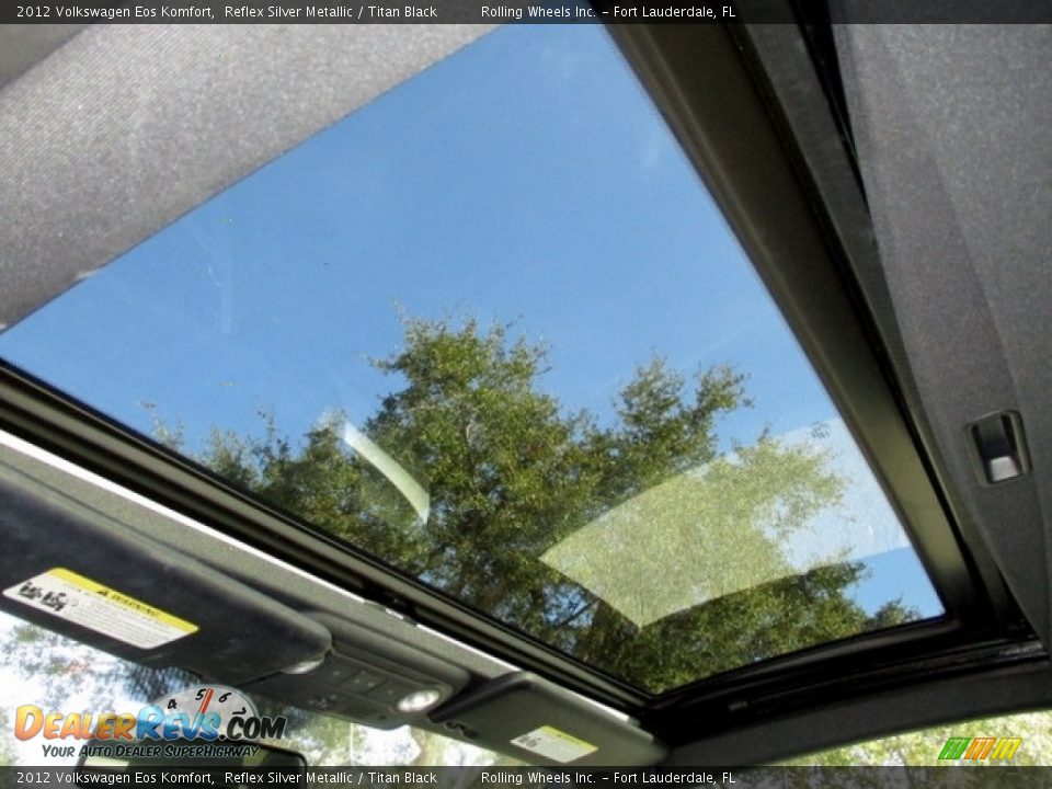 2012 Volkswagen Eos Komfort Reflex Silver Metallic / Titan Black Photo #11