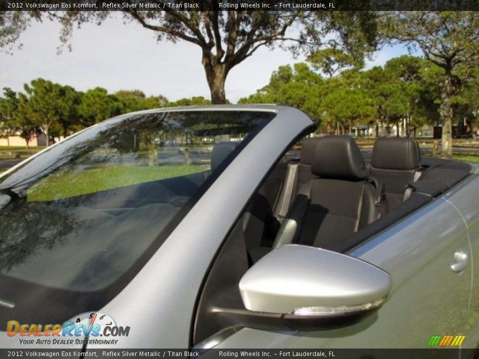 2012 Volkswagen Eos Komfort Reflex Silver Metallic / Titan Black Photo #24