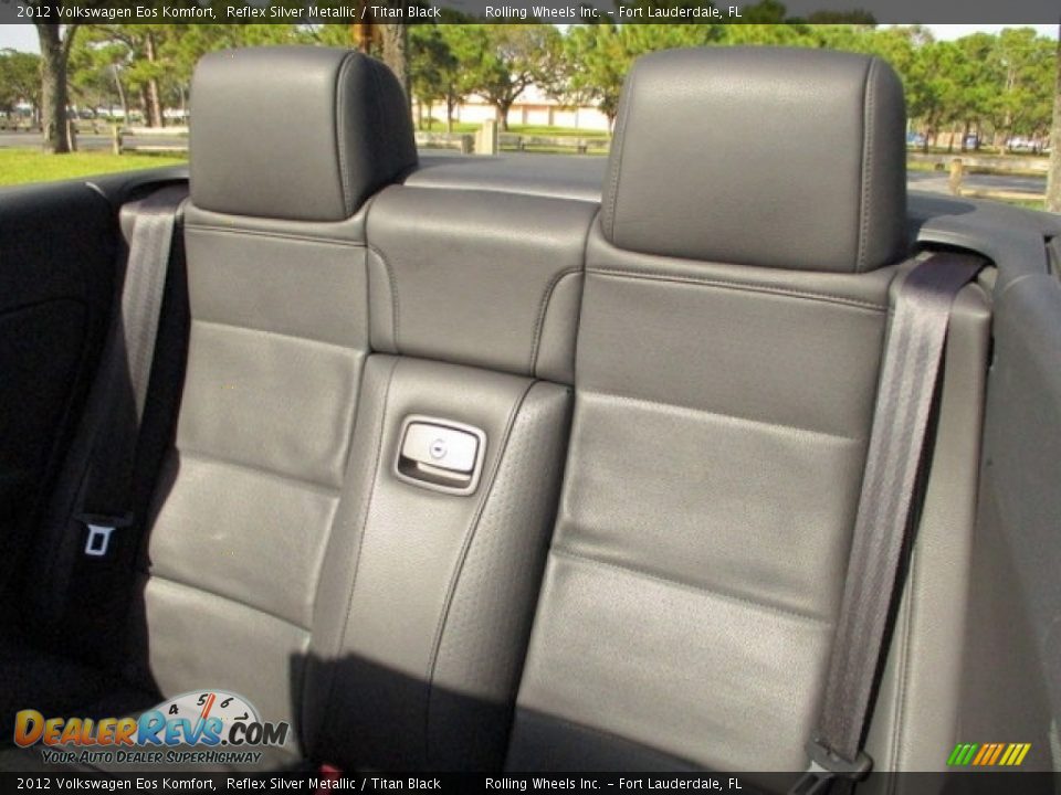 2012 Volkswagen Eos Komfort Reflex Silver Metallic / Titan Black Photo #25
