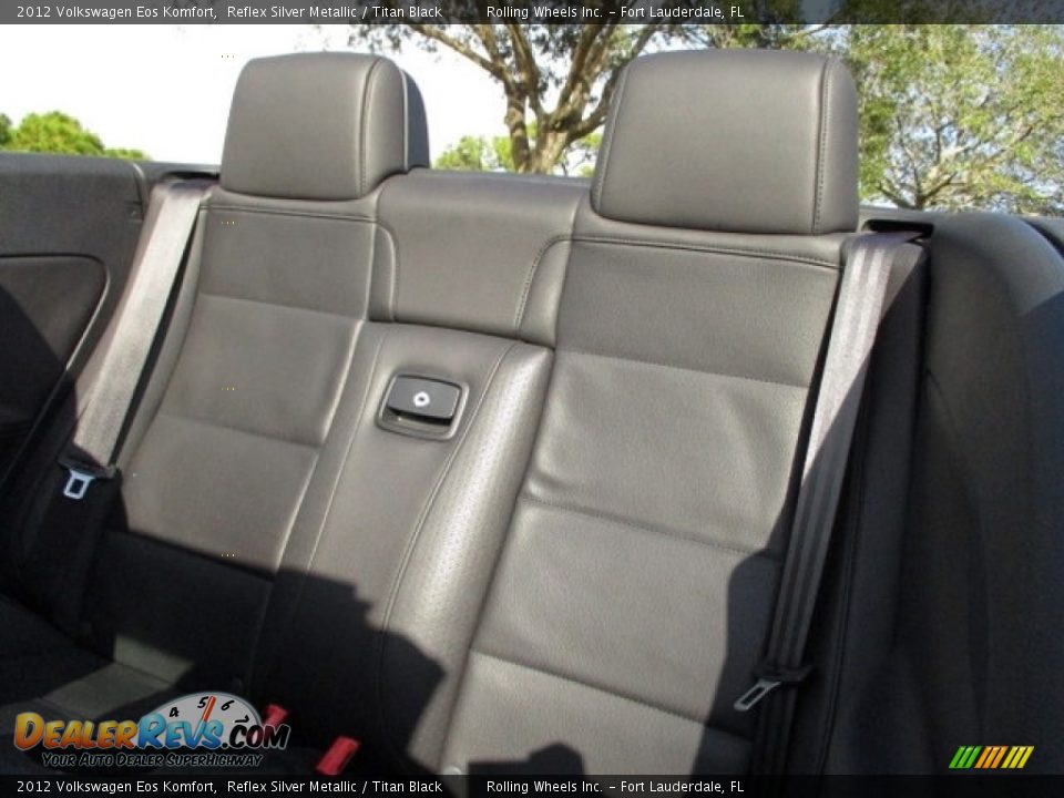 2012 Volkswagen Eos Komfort Reflex Silver Metallic / Titan Black Photo #30