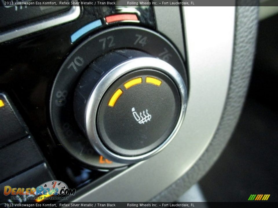 2012 Volkswagen Eos Komfort Reflex Silver Metallic / Titan Black Photo #34