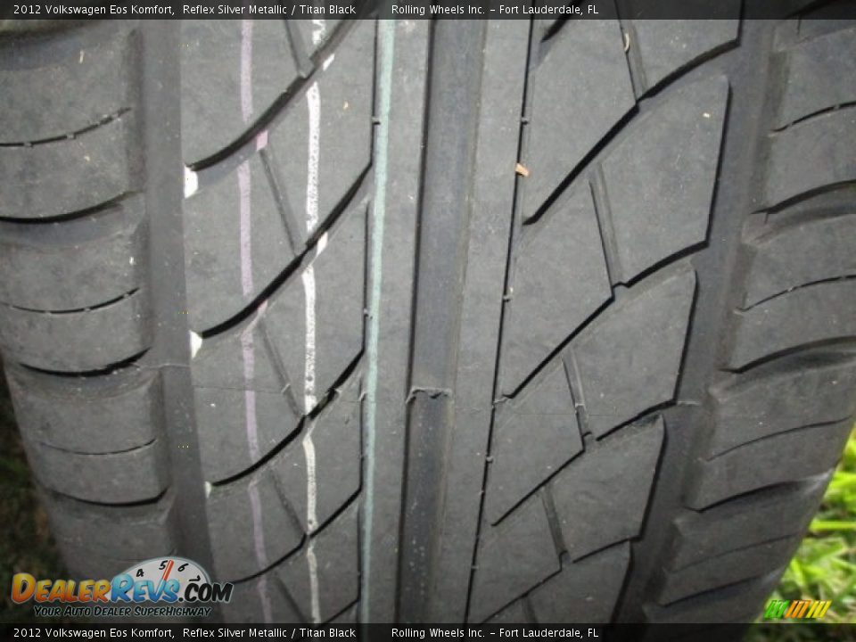 2012 Volkswagen Eos Komfort Reflex Silver Metallic / Titan Black Photo #36
