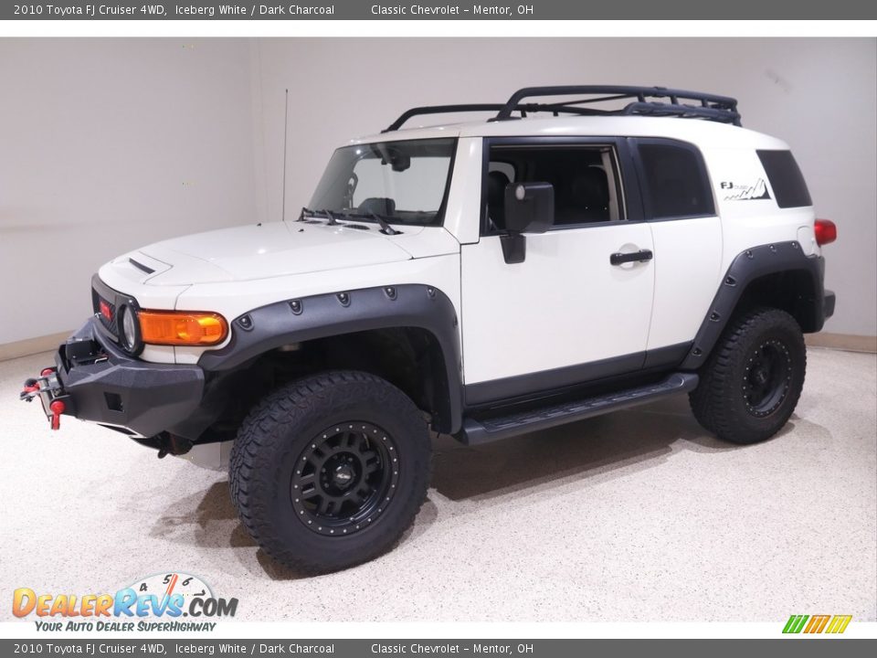 2010 Toyota FJ Cruiser 4WD Iceberg White / Dark Charcoal Photo #3