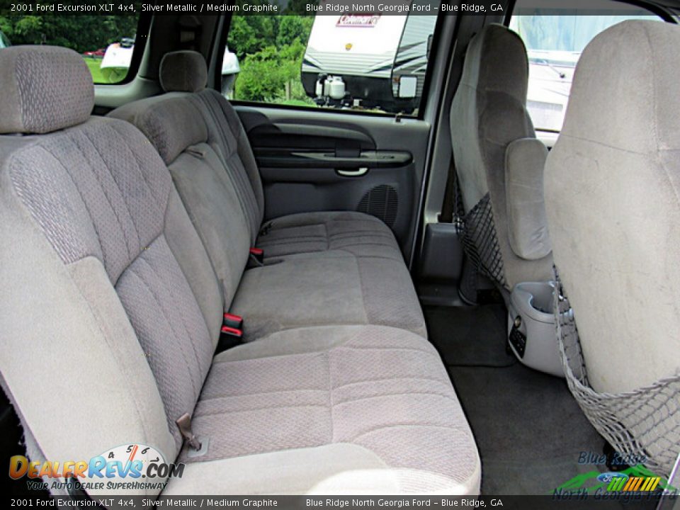 Rear Seat of 2001 Ford Excursion XLT 4x4 Photo #13