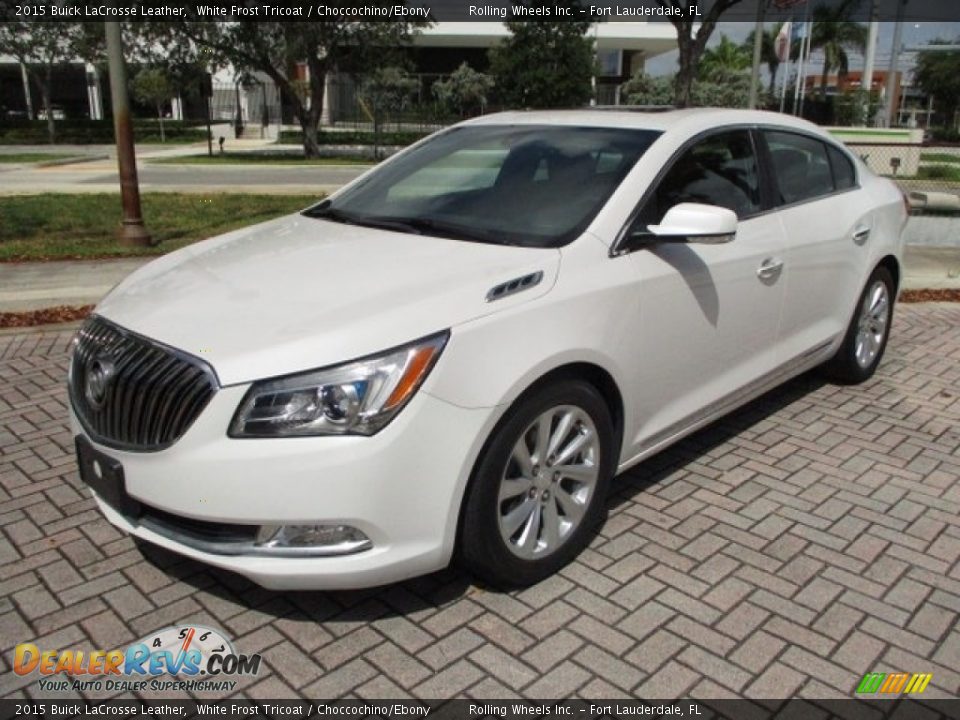 Front 3/4 View of 2015 Buick LaCrosse Leather Photo #1
